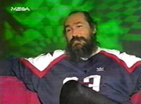 Ο Τζίμης Πανούσης στον Σταύρο Θεοδωράκη (1999)
