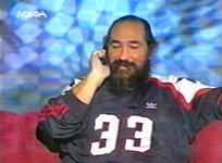 Ο Τζίμης Πανούσης στον Σταύρο Θεοδωράκη (1999)
