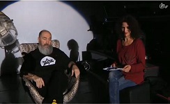 Η «σύλληψη» του Τζίμη Πανούση στο Τρόικα Club