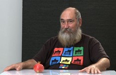 Ο Τζίμης Πανούσης αποκλειστικά στο monopoli.gr (monopoli.gr, 22/10/2014)