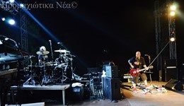 Ο Τζίμης Πανούσης στο 6ο Φεστιβάλ Πόζαρ στο Λουτράκι Αλμωπίας Ο Τζίμης Πανούσης στο 6ο Φεστιβάλ Πόζαρ στο Λουτράκι Αλμωπίας