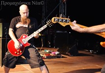 Ο Τζίμης Πανούσης στο 6ο Φεστιβάλ Πόζαρ στο Λουτράκι Αλμωπίας Ο Τζίμης Πανούσης στο 6ο Φεστιβάλ Πόζαρ στο Λουτράκι Αλμωπίας