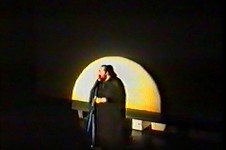 Με Θέλεις; Με Θέλεις;