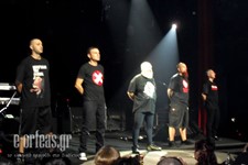 Ο Τζίμης Πανούσης στο Γυάλινο Μουσικό Θέατρο με την παράσταση Mnimonium