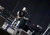 Ο Φράγκος δοκιμάζει όλα τα όργανα και τον ήχο
