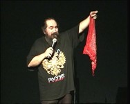 Μετατρέποντας το πέος σε μαντήλι (Με Λένε Πόπη, 1998)