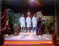Ο Τζίμης Πανούσης στην ΕΡΤ, 1985 Ο Τζίμης Πανούσης στην ΕΡΤ, 1985