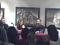 Ο Πανούσης στο βιβλιοπωλείο Ιανός  (11/11/2005) [φώτο: Γιάννης zepellos]