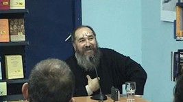 Στο βιβλιοπωλείο Πρωτοπορία στην Πάτρα, 05/12/2005 Στο βιβλιοπωλείο Πρωτοπορία στην Πάτρα, 05/12/2005