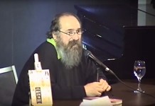 Ο Πανούσης στο βιβλιοπωλείο Ιανός Ο Πανούσης στο βιβλιοπωλείο Ιανός